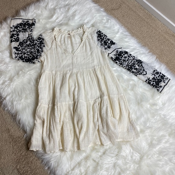 Free People Tops - Free people Tunic with Sleeve Embroidery Size M